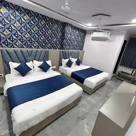Hotel Kingdom Gandhinagar Dış mekan fotoğraf