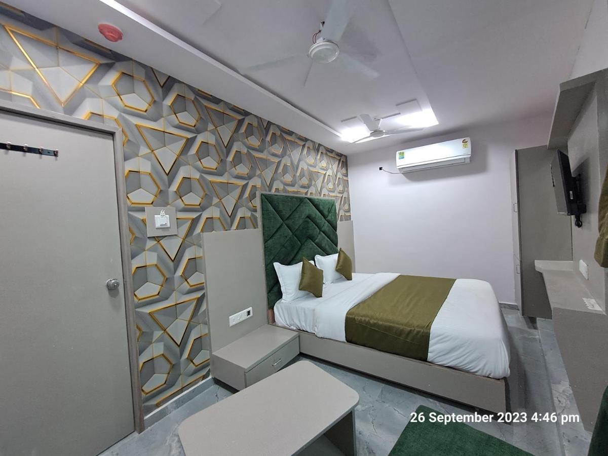 Hotel Kingdom Gandhinagar Dış mekan fotoğraf
