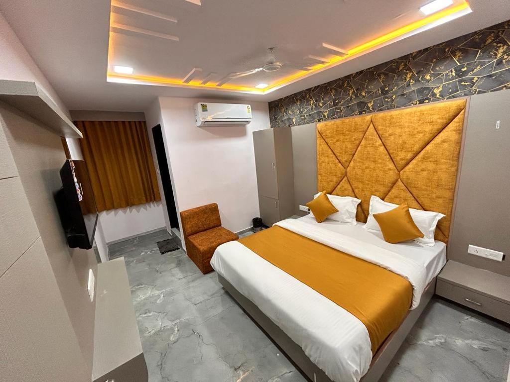 Hotel Kingdom Gandhinagar Dış mekan fotoğraf